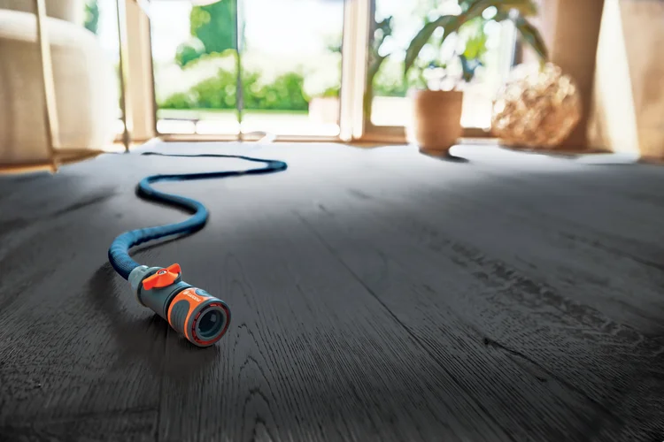 Wąż tekstylny Liano™ 10 m z adapterem do kranów wewnętrznych – zestaw