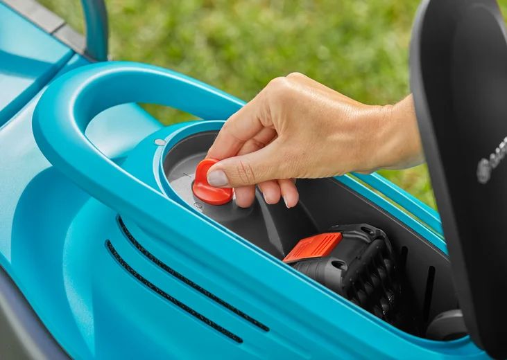 Battery Lawnmower PowerMax 30/18V P4A solo