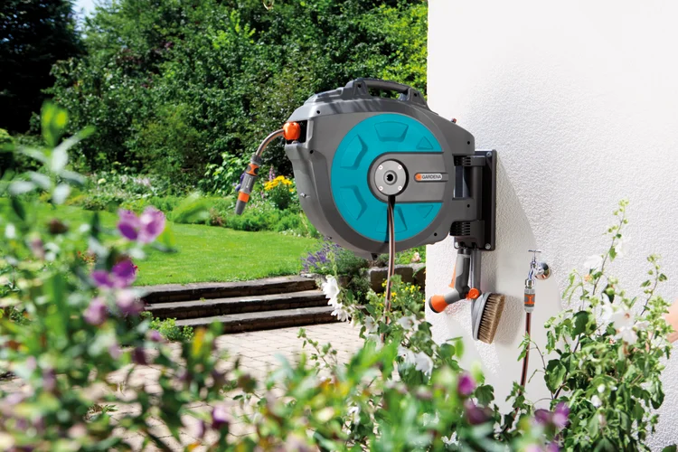 Wall-Mounted Hose Box 30 roll-up automatic