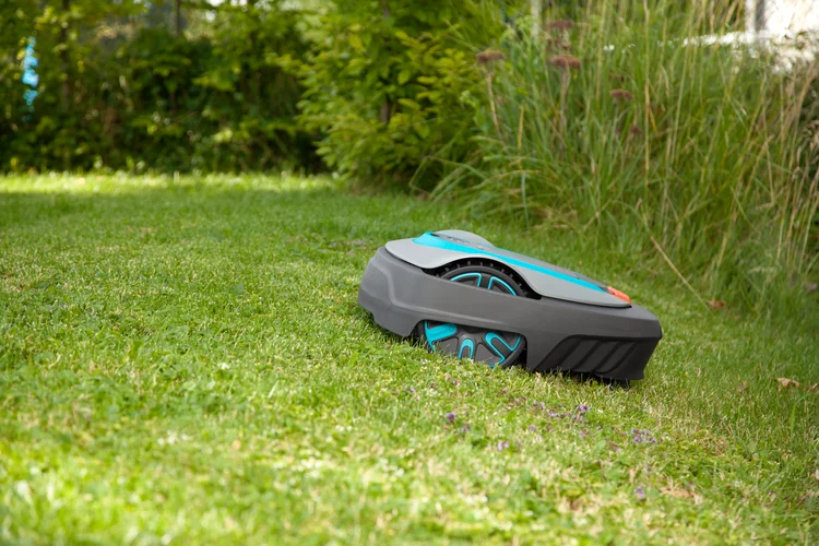 Robotic mower SILENO city, 250 m²