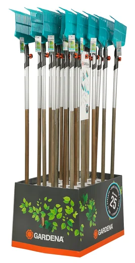 cs Lawn Rake + Handle Display