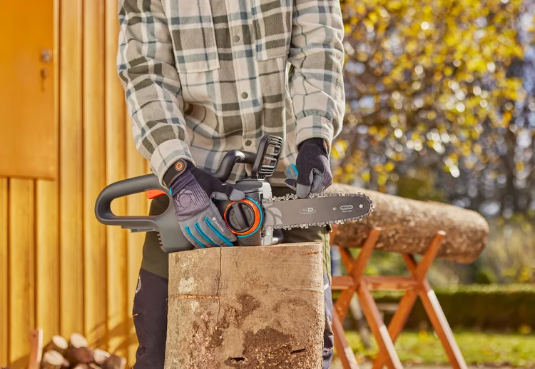 Saw Chain, Accessory