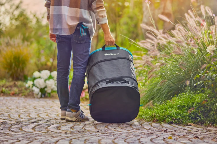 Faltbarer Gartenbehälter zum ergonomischen Einsammeln von Abfällen bis zu 127 l
