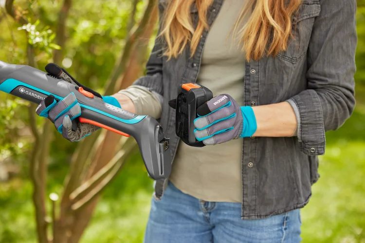 Battery Pruning Loppers EasyCut 110/18V P4A solo