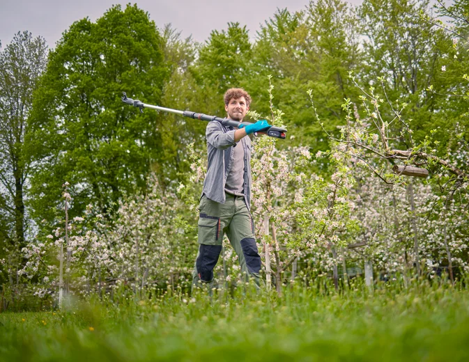 Akumulátorové teleskopické nůžky na větve HighCut 360/18V P4A - bez akumulátoru