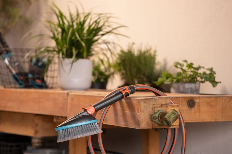 Käsikäyttöinen pesuharja M Cleansystem, pehmeä