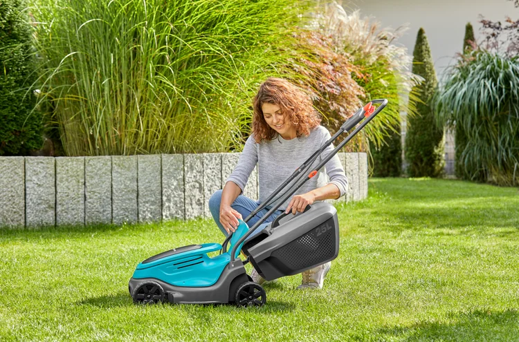 Battery Lawnmower PowerMax 30/18V P4A solo