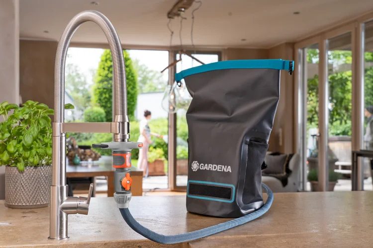 Tekstila šļūtene Liano™ 10 m ar iekštelpu krāna savienotāju un uzglabāšanas somu