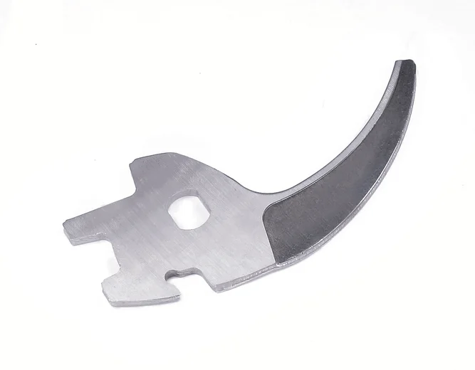 bottom blade