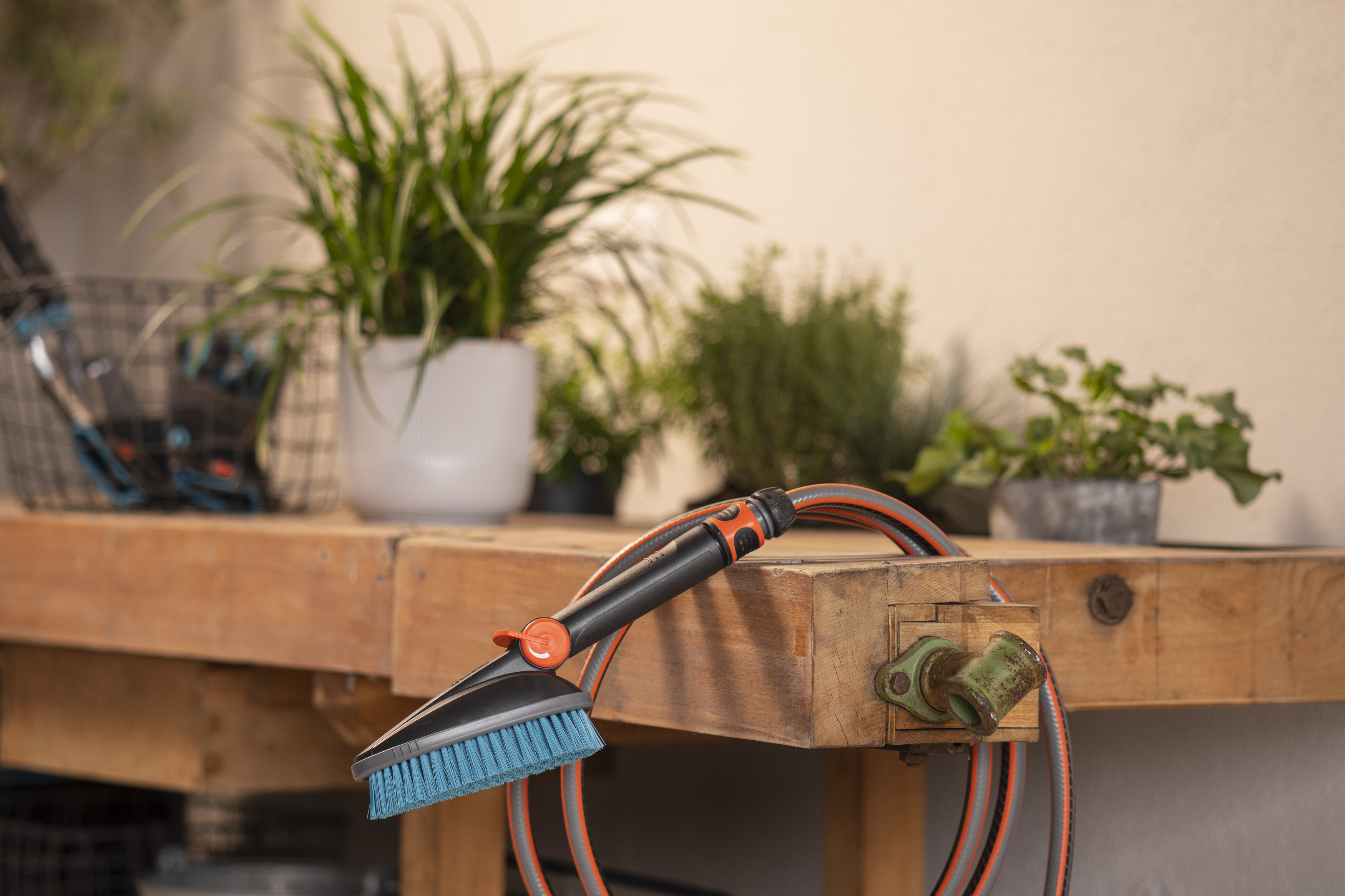 Spazzola manuale Cleansystem M hard, spazzola ad acqua