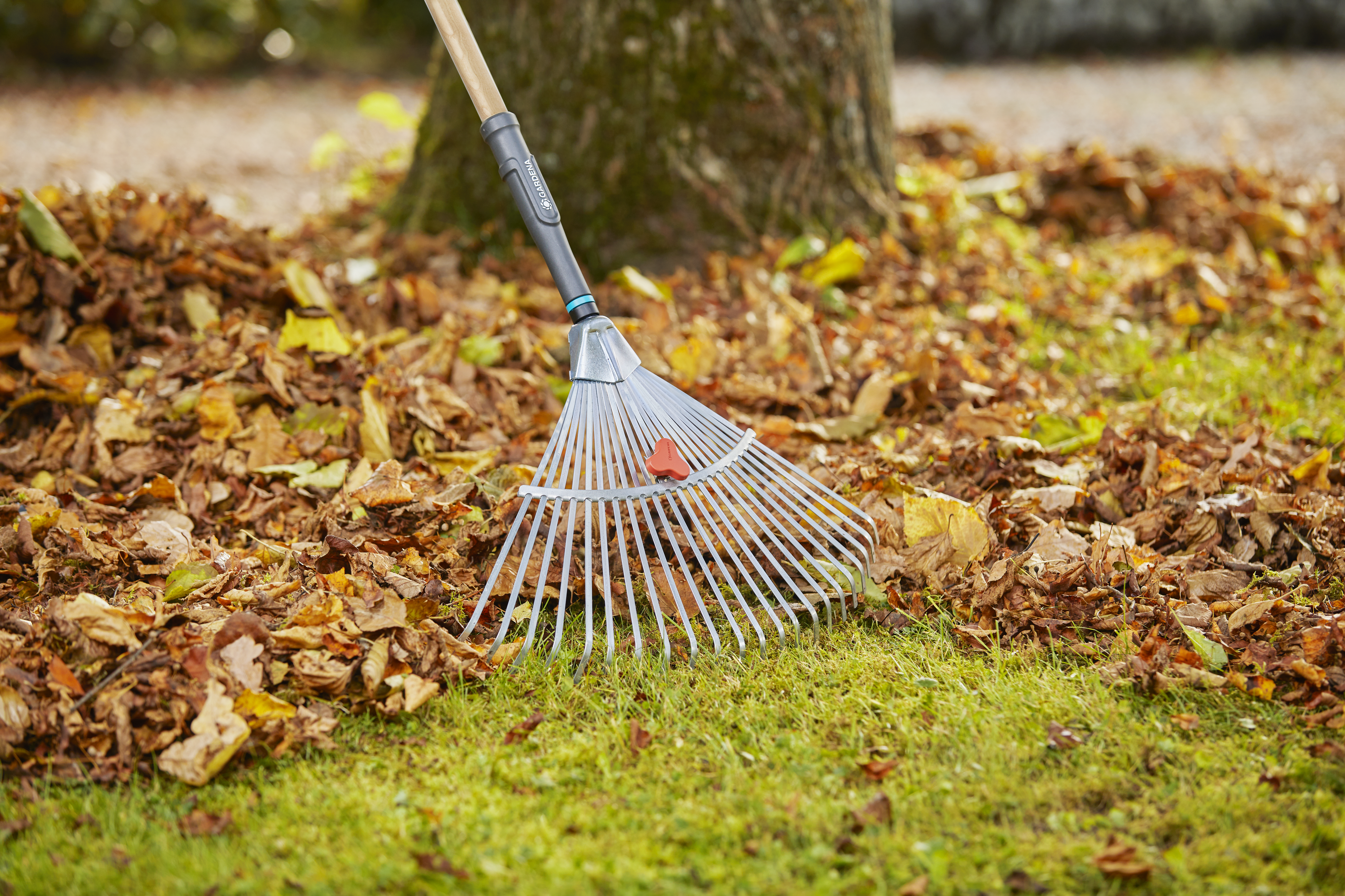 Lehtiharava s&auml;&auml;dett&auml;v&auml; PureLine, Puutarhan ty&ouml;v&auml;lineet