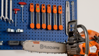 Gaura de agățare, fișier 2 în 1