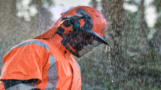 Odolný voči poveternostným vplyvom, X-COM Active, čelenka