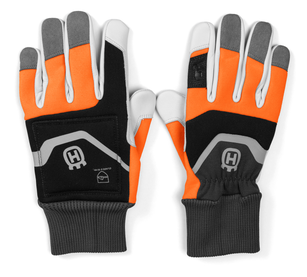 Functional Chainsaw Protective Gloves