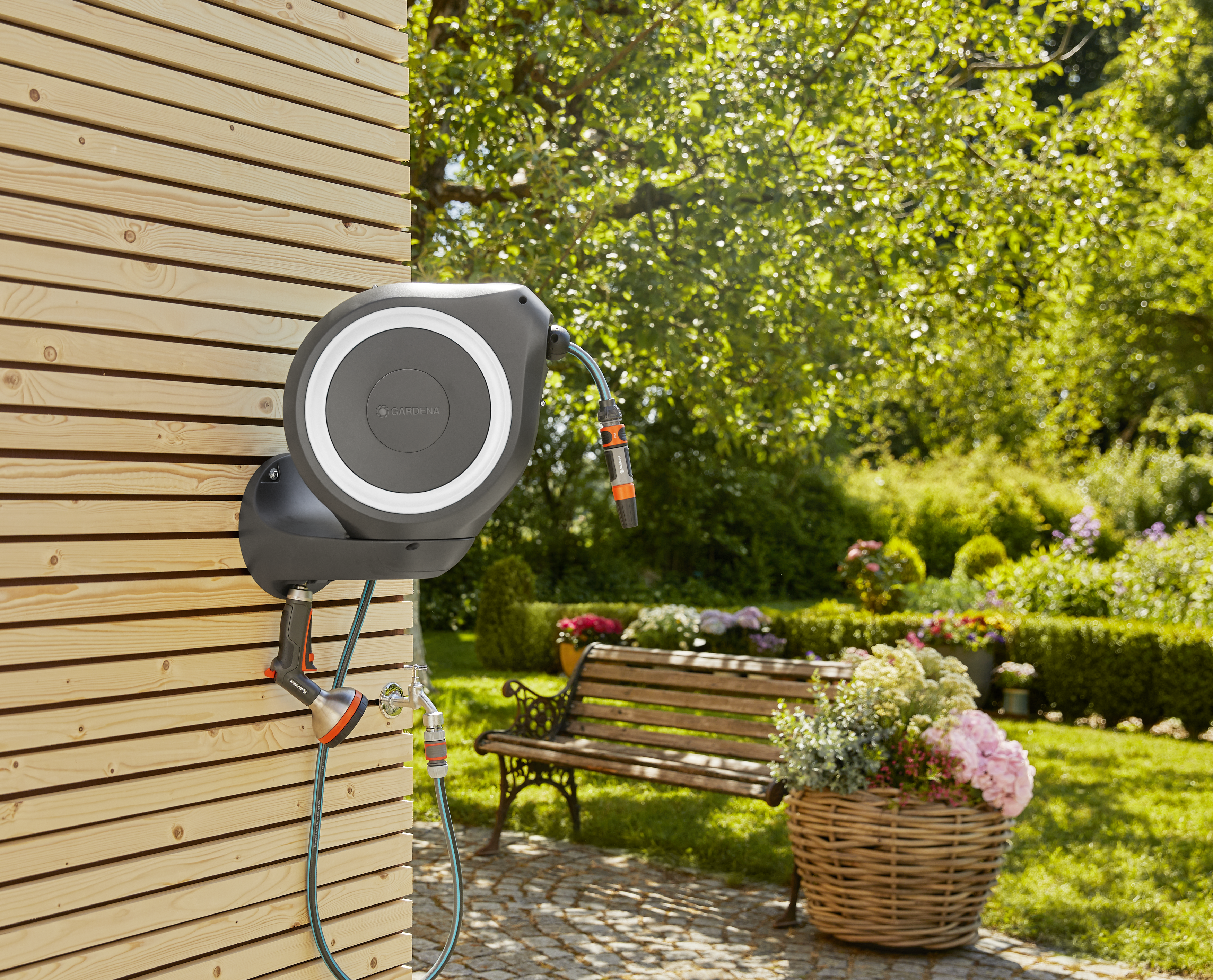 N&aacute;stěnn&yacute; box na hadici RollUp M