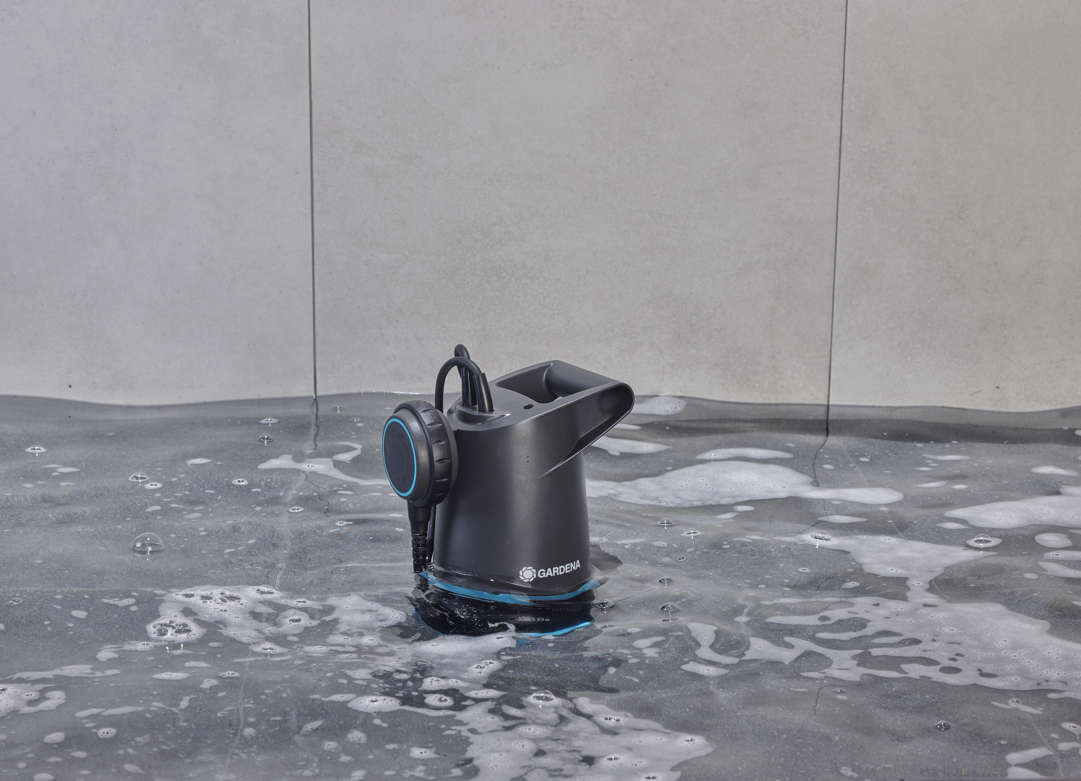 2in1 panardinamas &scaron;varaus/ne&scaron;varaus vandens siurblys 20000 BASIC, 20.000 l/h, su plūdiniu jungikliu