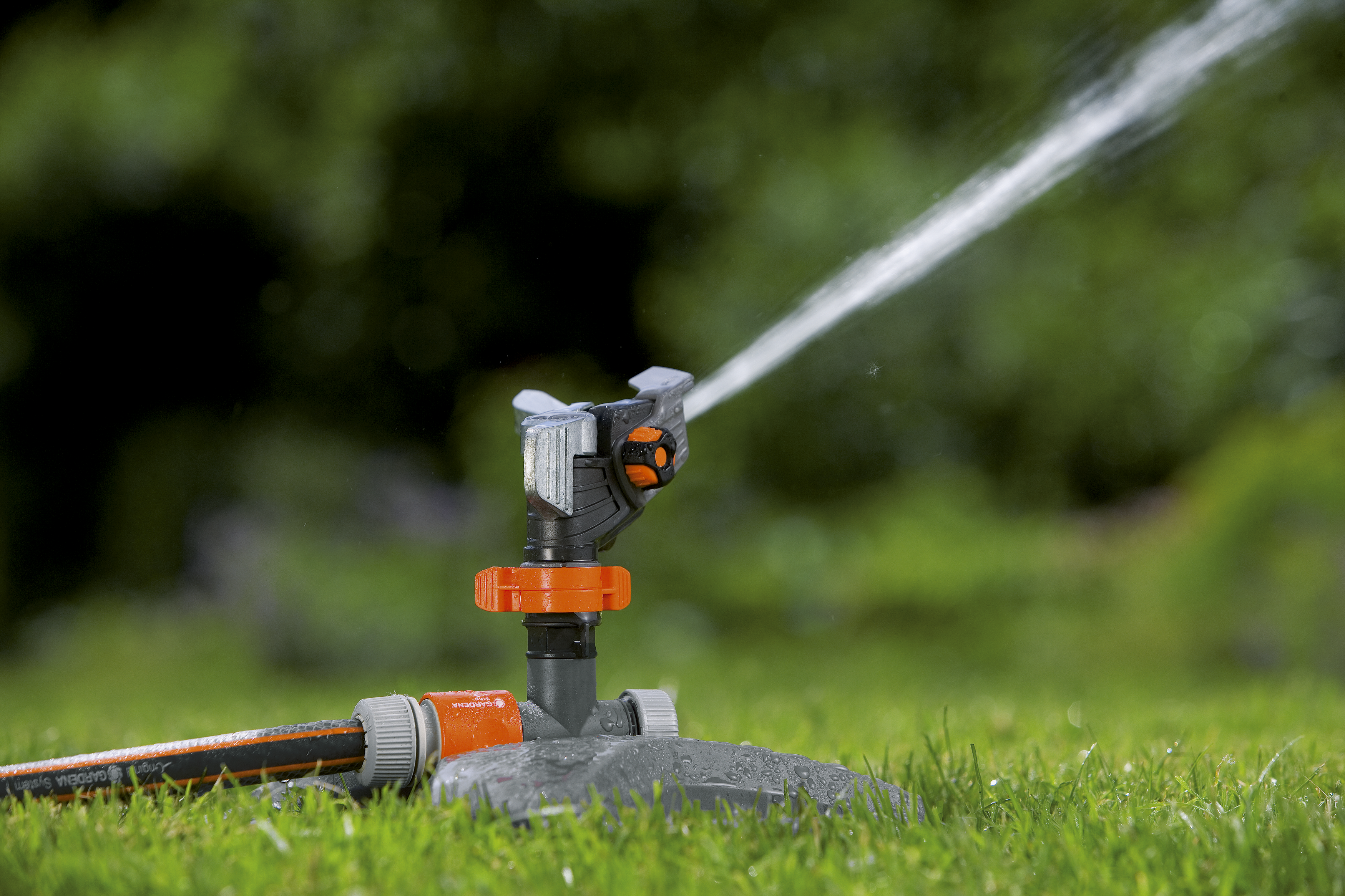 Дощувач імпульсний на підставці