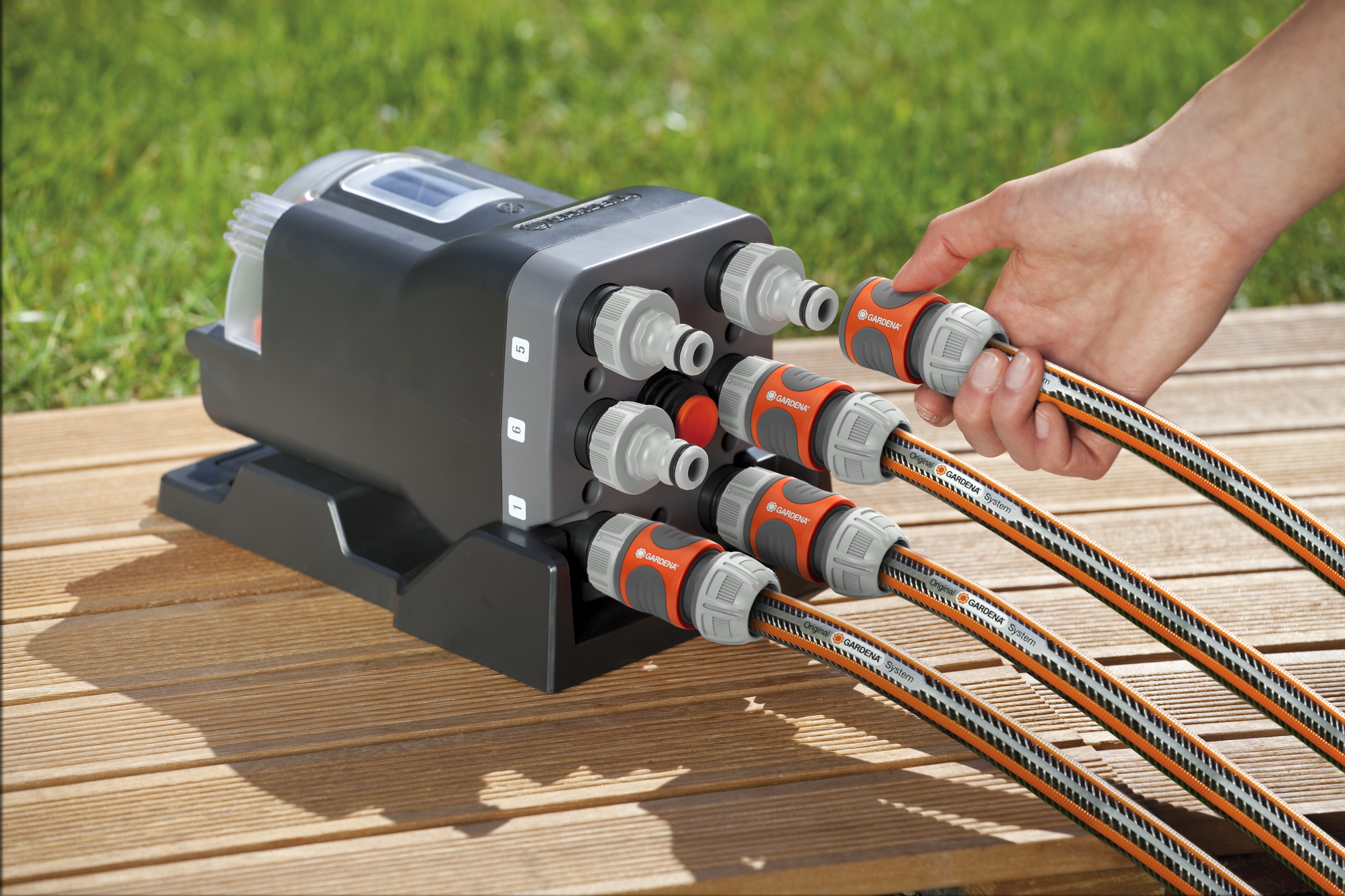 Automatikus v&iacute;zeloszt&oacute;