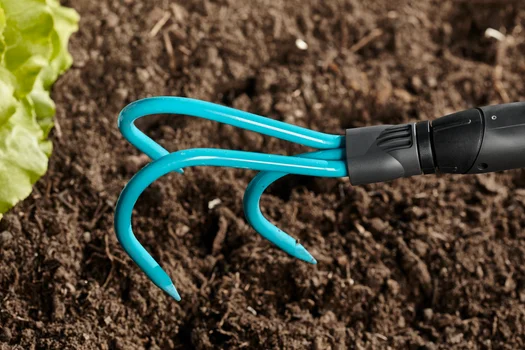 Griffe Piocheuse GARDENA Combisystem 9 cm – 3 Dents Acier Robuste - vue 6