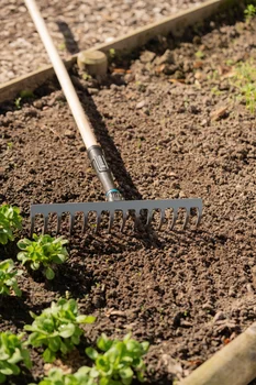 GARDENA Râteau PureLine – 36 cm – 14 dents acier – Manche bois FSC 100 % - vue 7