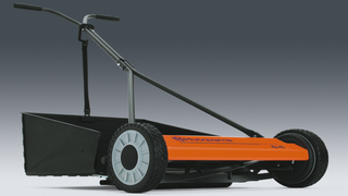 Manual lawn mowers