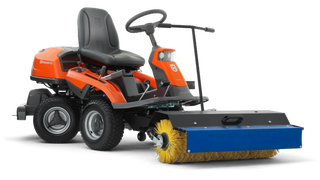 Rider 300 with broom and sprayguard