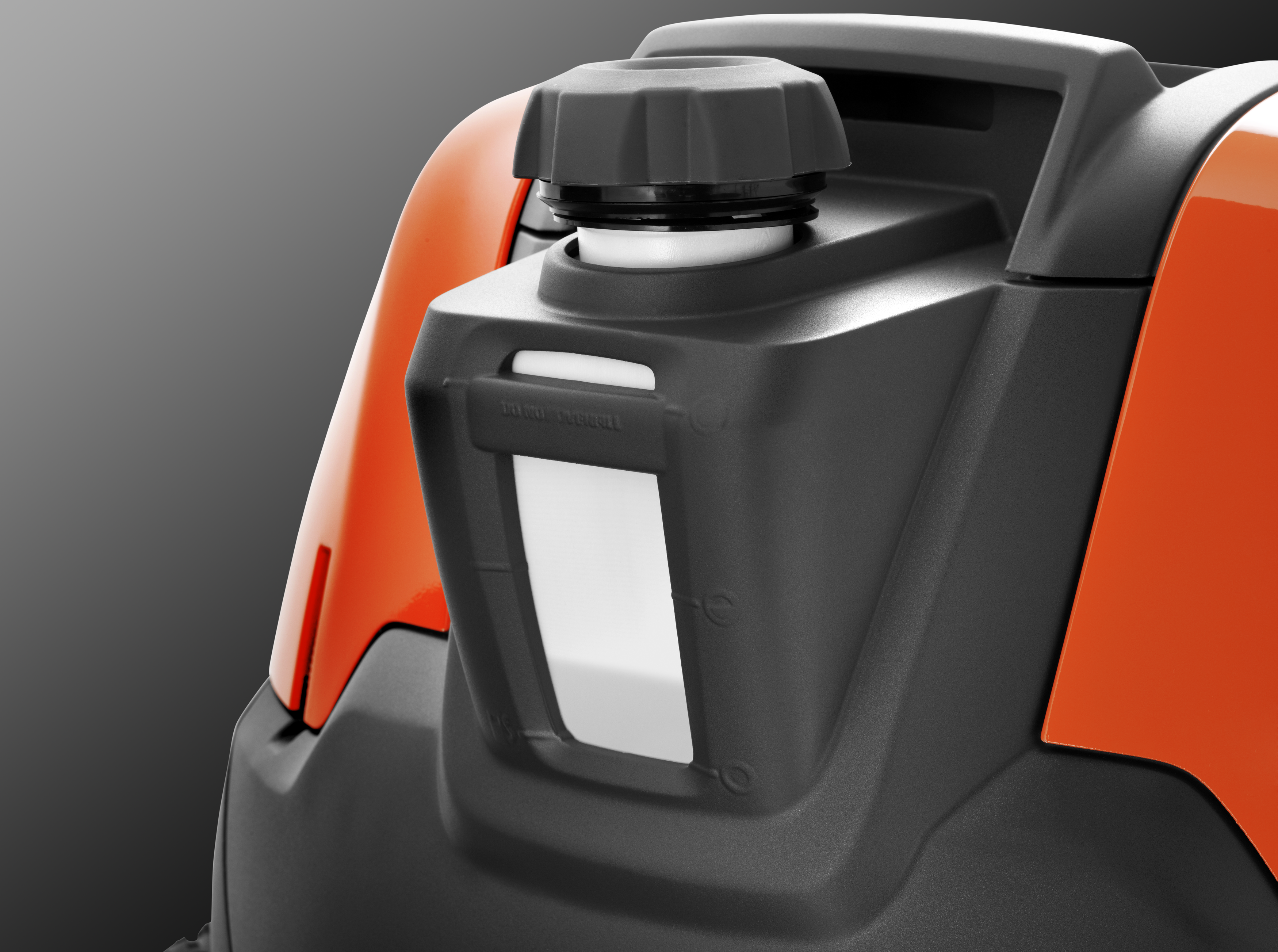 Transparent fuel tank