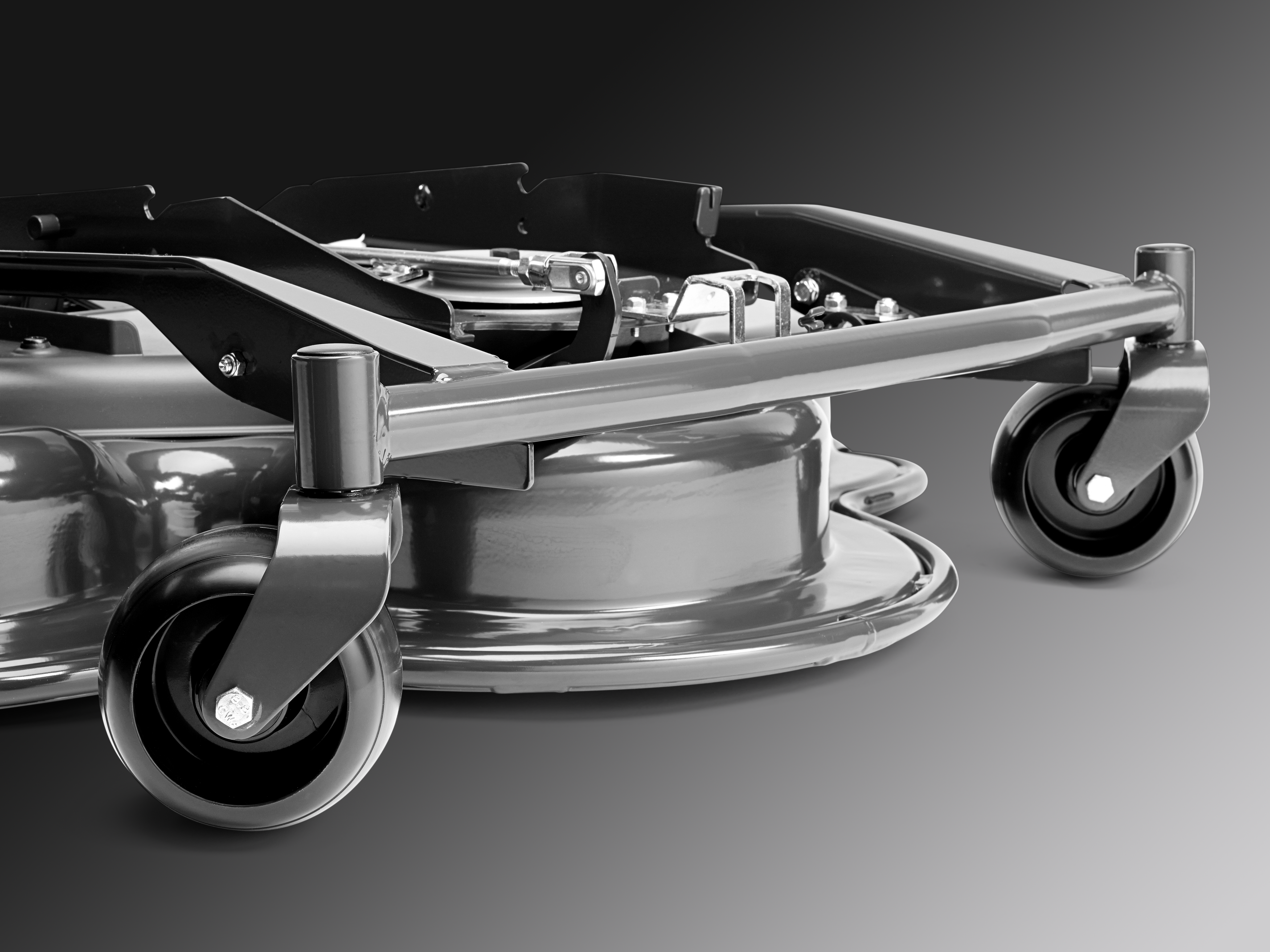 Pivoting support wheels