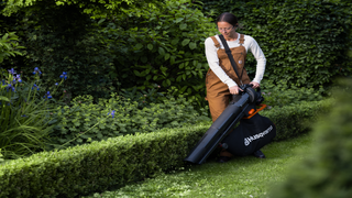 Husqvarna Blower/Vacuum BVX Efekt&iacute;vny bezkomut&aacute;torov&yacute; motor