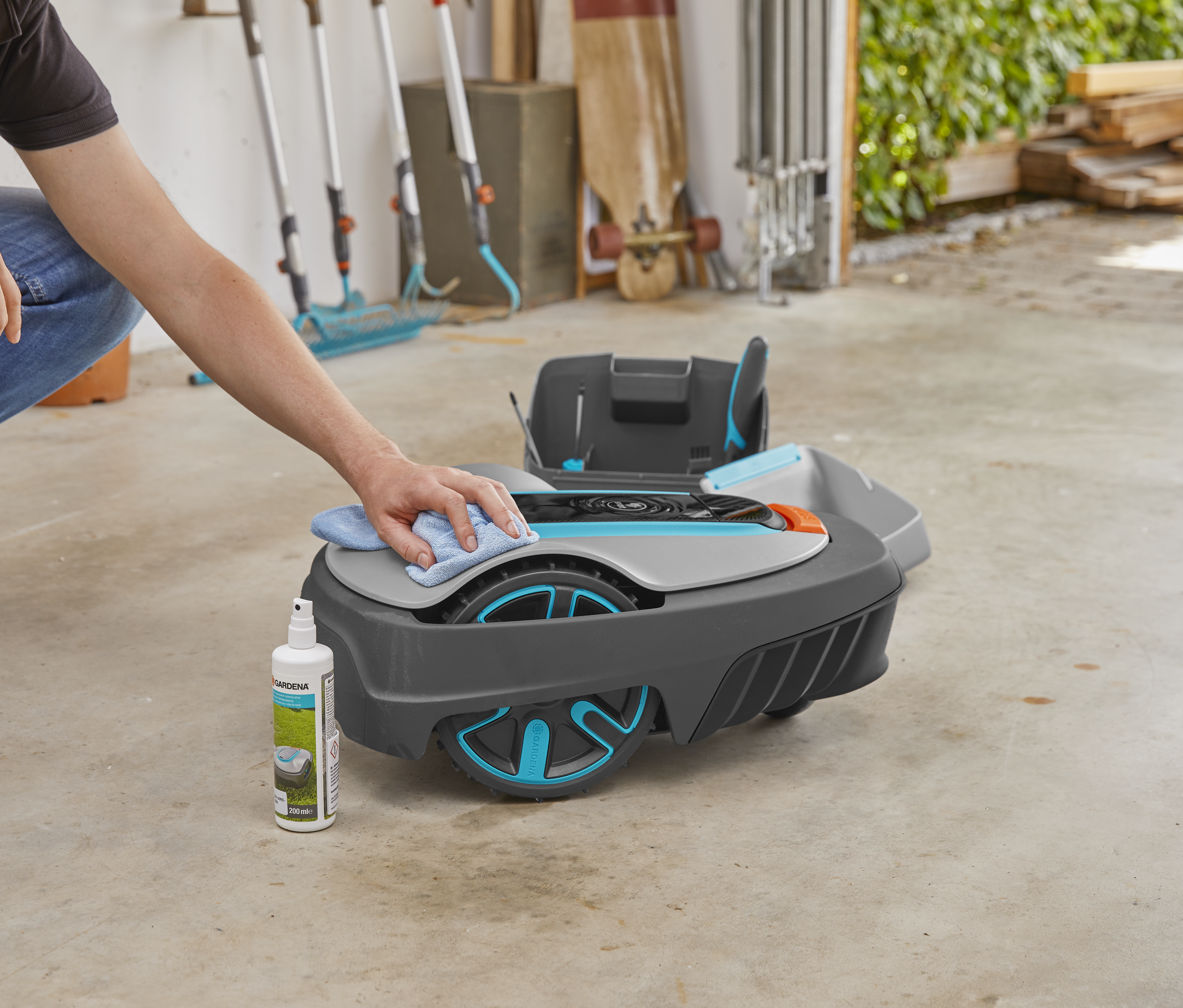 Robottileikkurin huoltosarja