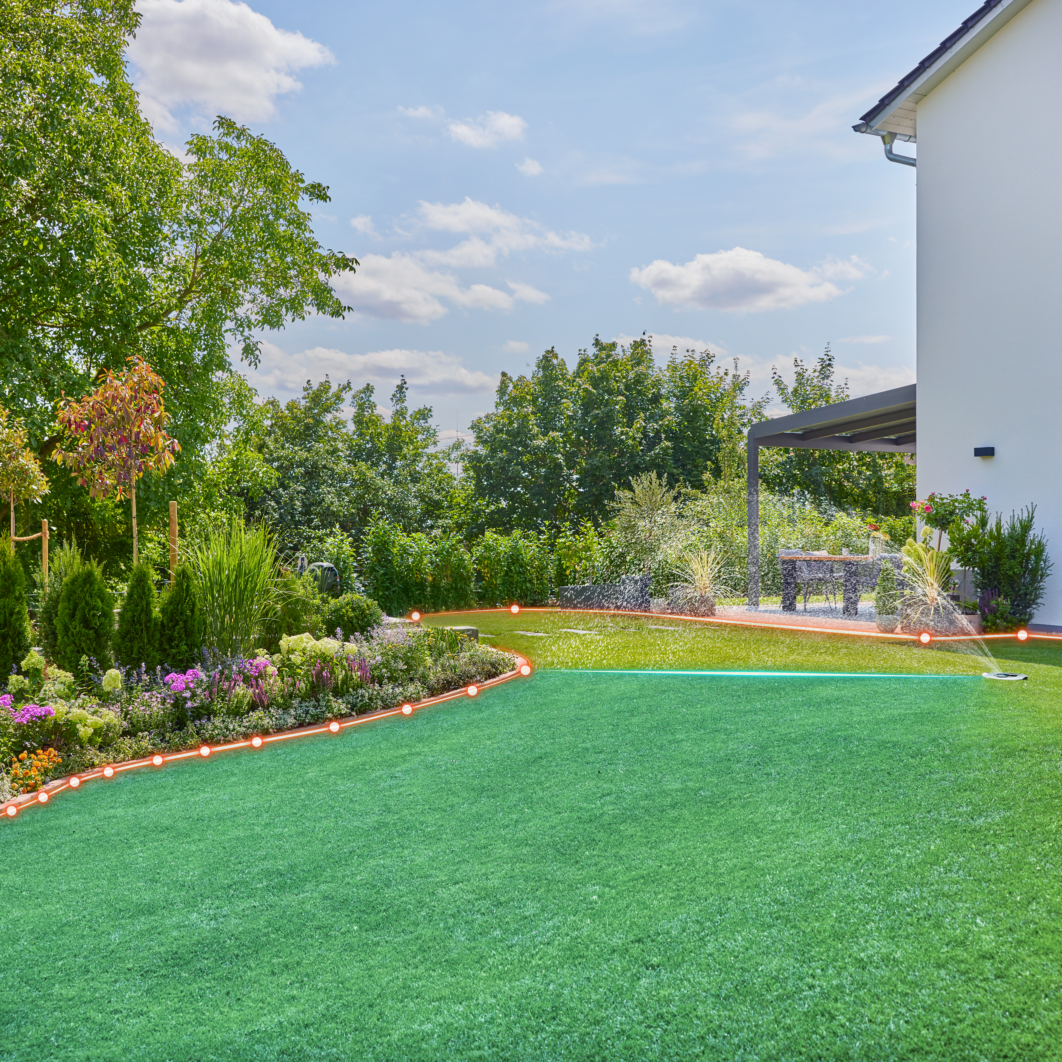 Kompletn&aacute; s&uacute;prava Pipeline zavlažovac&iacute; syst&eacute;m AquaPrecise, sol&aacute;rne nap&aacute;janie, pre tr&aacute;vniky