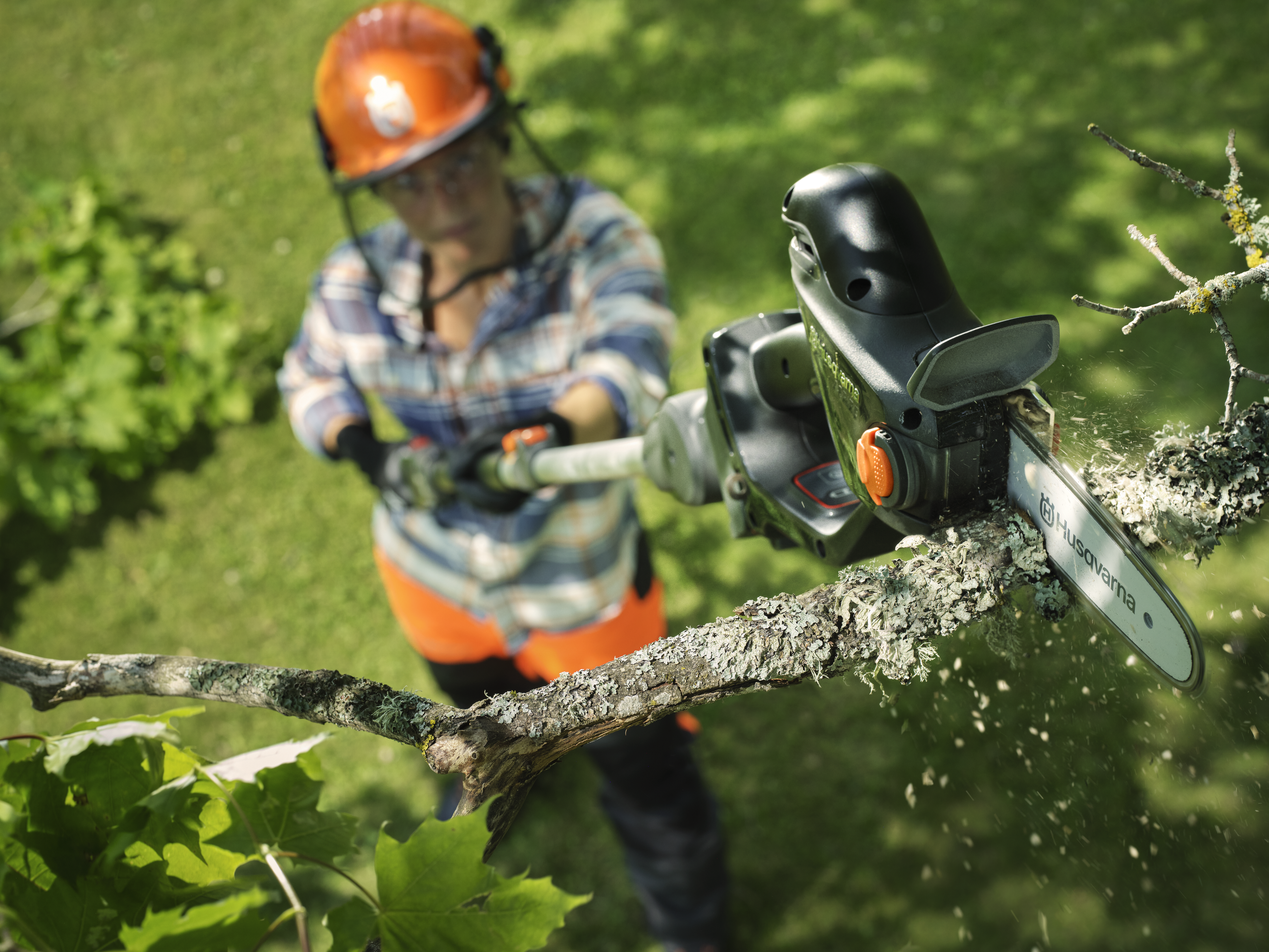 Husqvarna Aspire™ P8X-P4A + tyč Aspire™ s akumulátorem a nabíječkou — fotografie 2