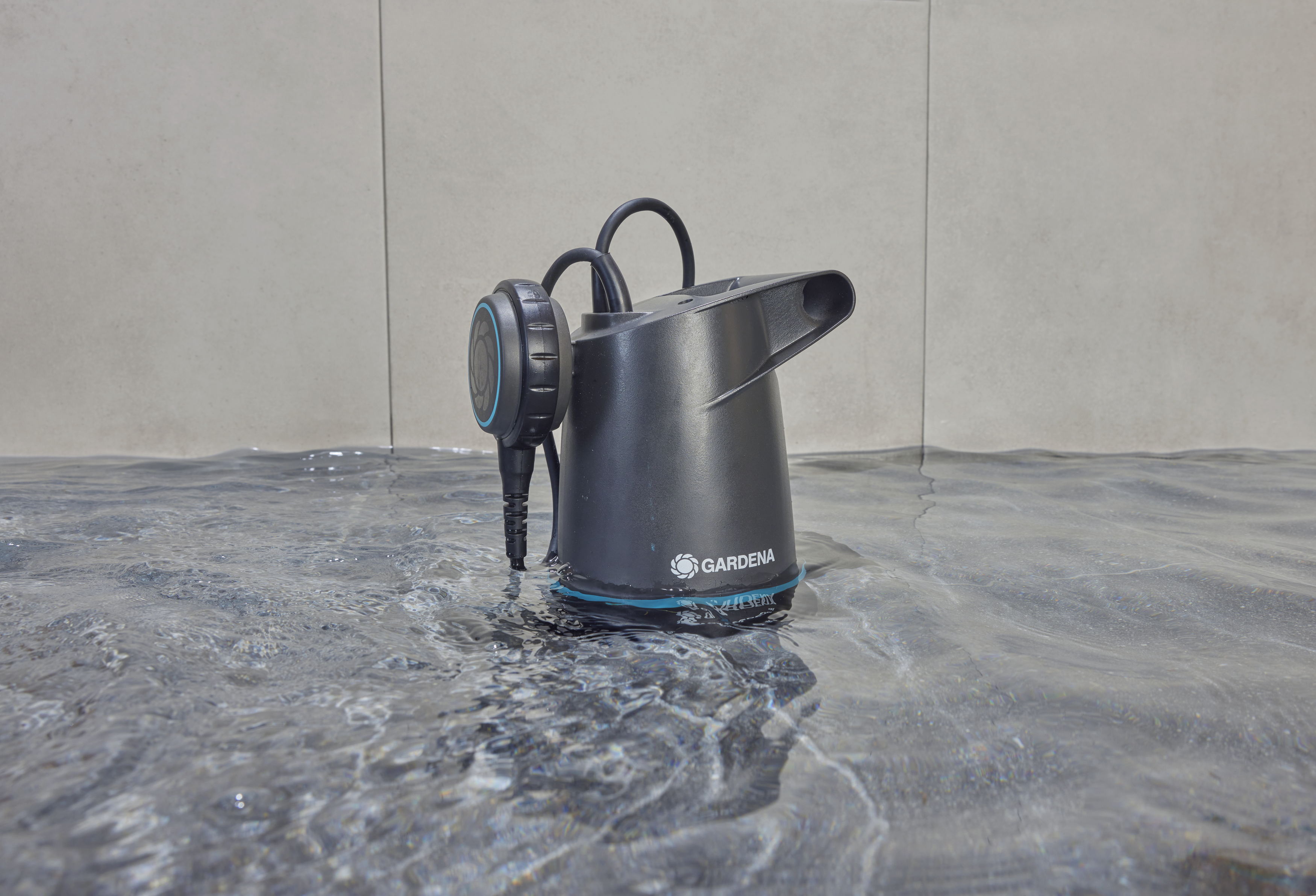 2v1 potopna črpalka za čisto vodo 20000 BASIC, 20.000 l/uro, s plovnim stikalom