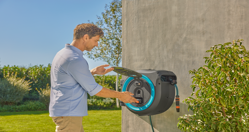 Battery Wall-Mounted Hose Box PowerRoll XXL Set