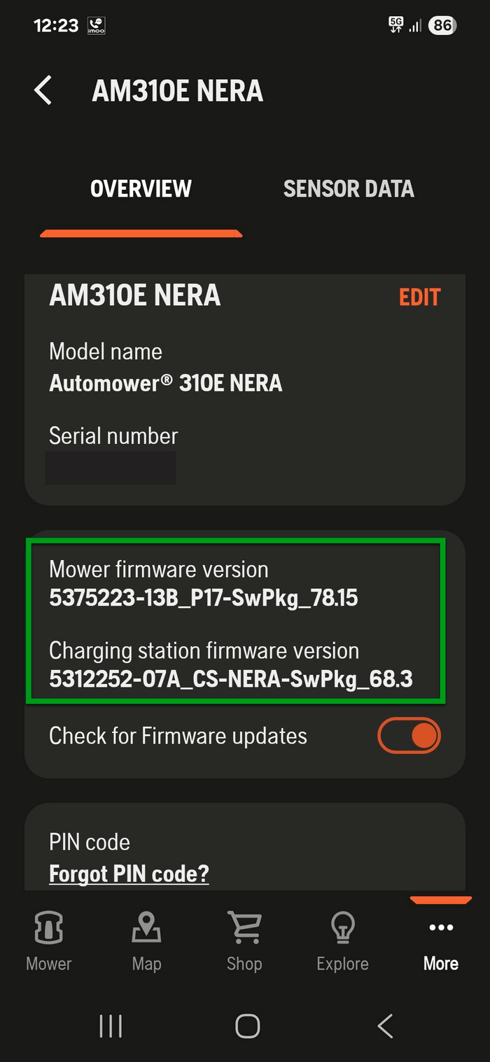 Screenshot mit der Firmware-Version in der App