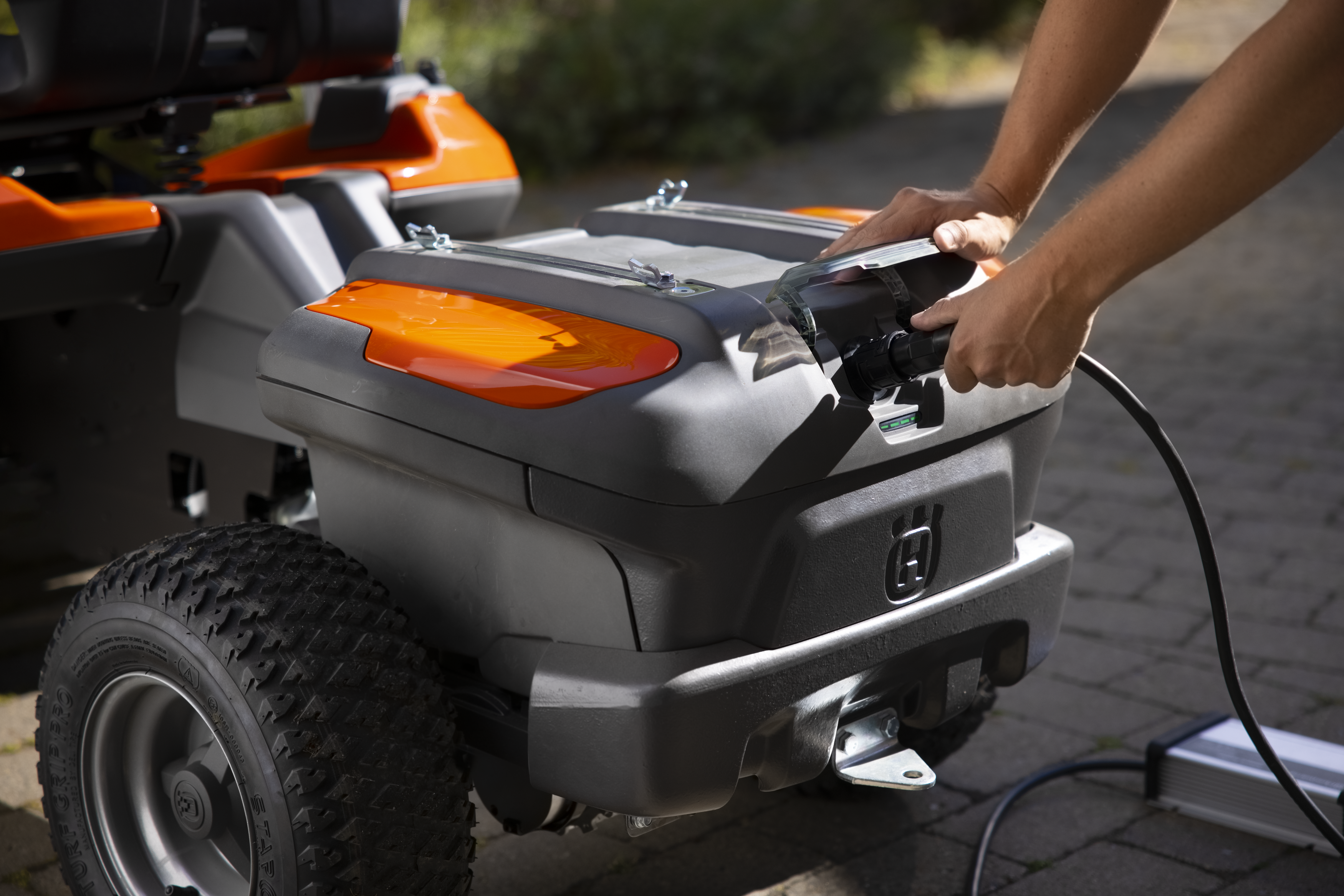 100 % battery powered