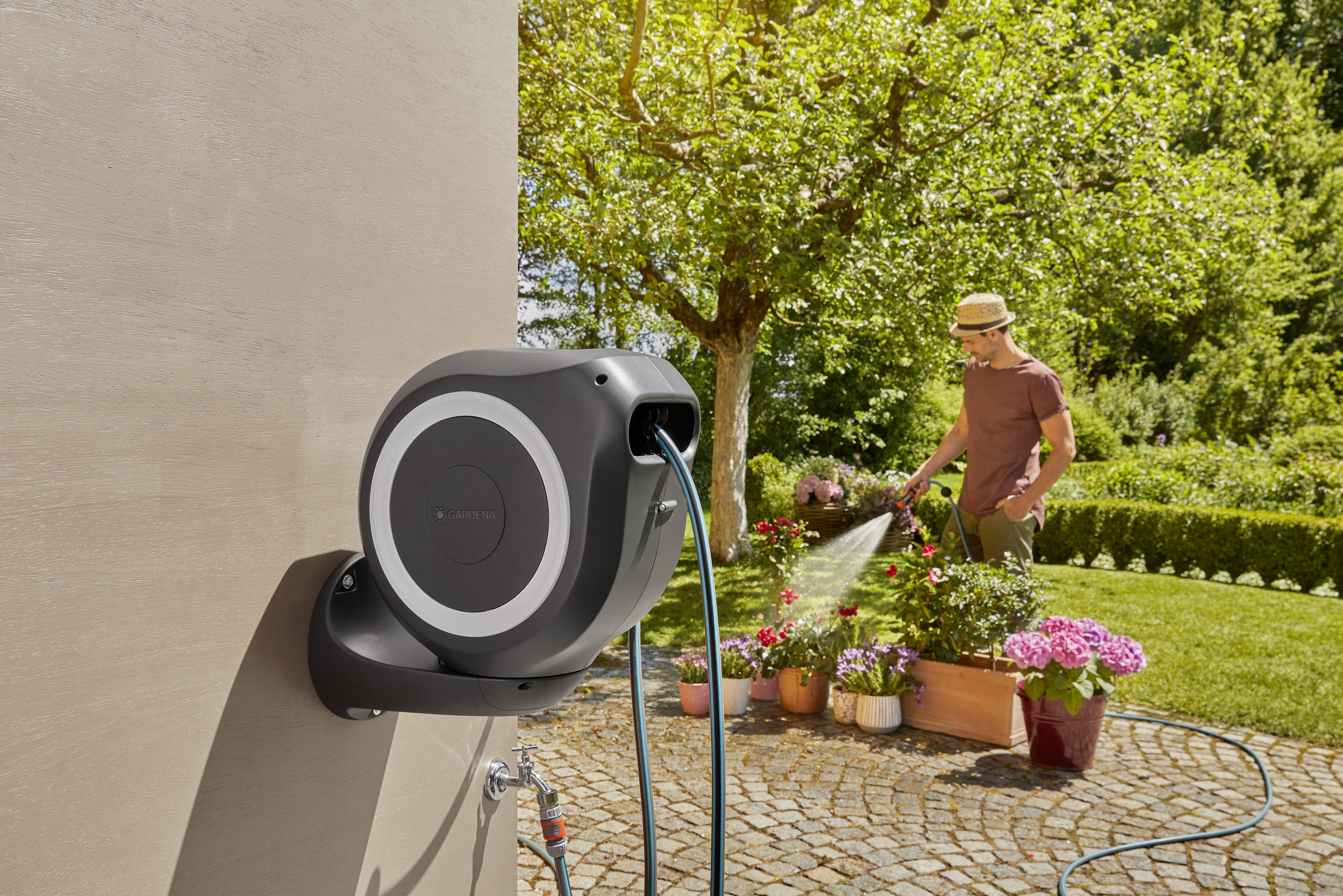 N&aacute;stěnn&yacute; box na hadici RollUp M