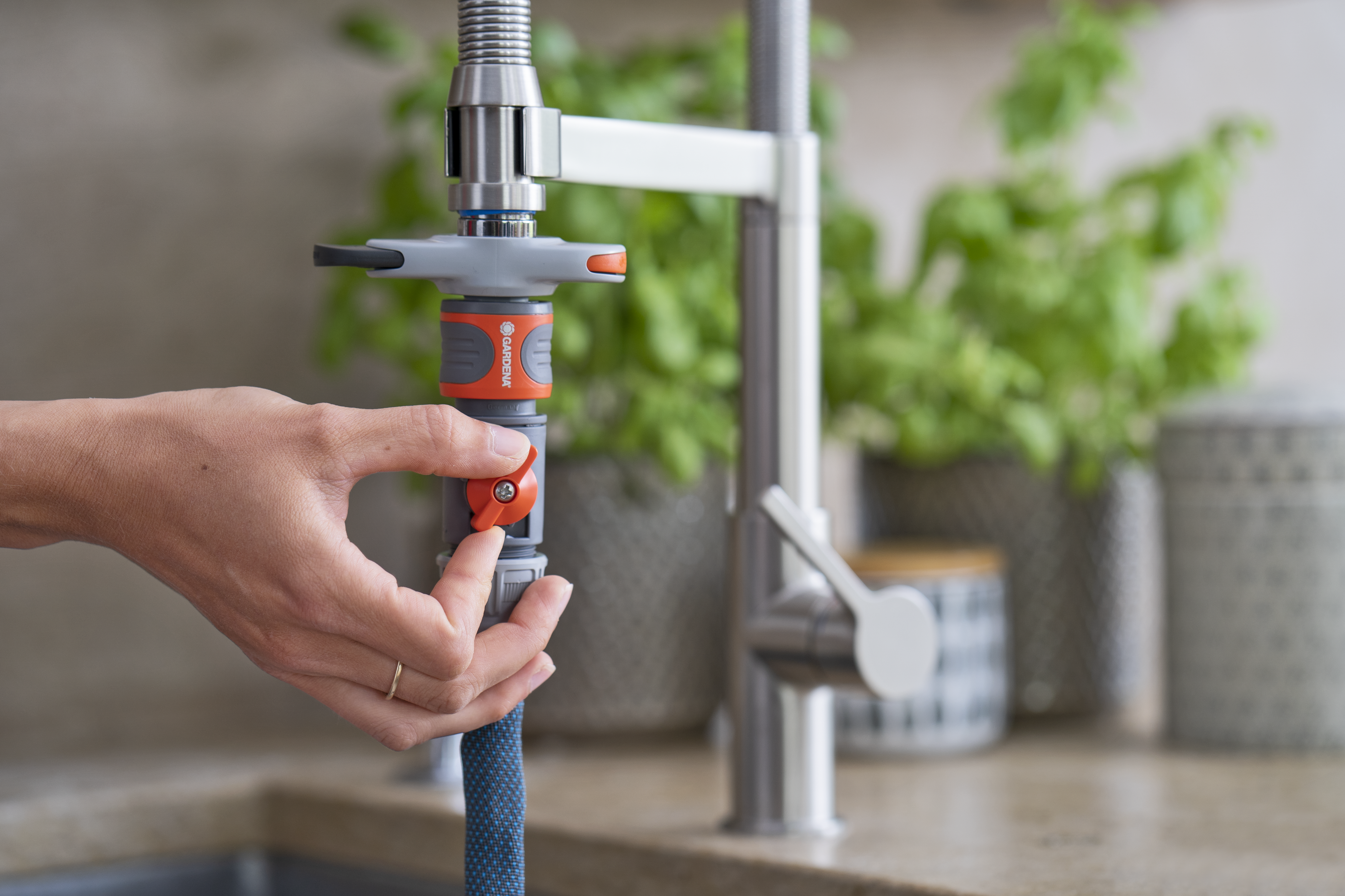 Tekstilinės žarnos Liano&trade; 10 m su čiaupų jungtimi vidaus čiaupams rinkinys