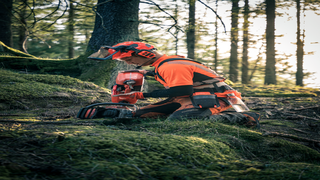 Reťazov&aacute; p&iacute;la 572 XP Kanystrička na palivo