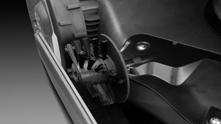 Aktívne kefy na kolesá