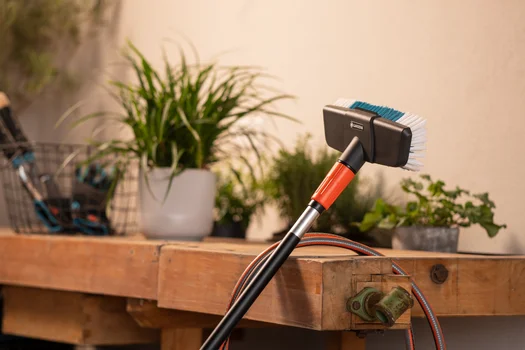 Brosse à manche dure Cleansystem. Grandes surfaces résistantes 18816 20 Gardena - vue 9