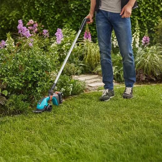 Akumulatorowe nożyce do cięcia krzewów i brzegów trawnika PowerCut 18V – bez akumulatora, Nożyce do cięcia krzewów i brzegów trawnika