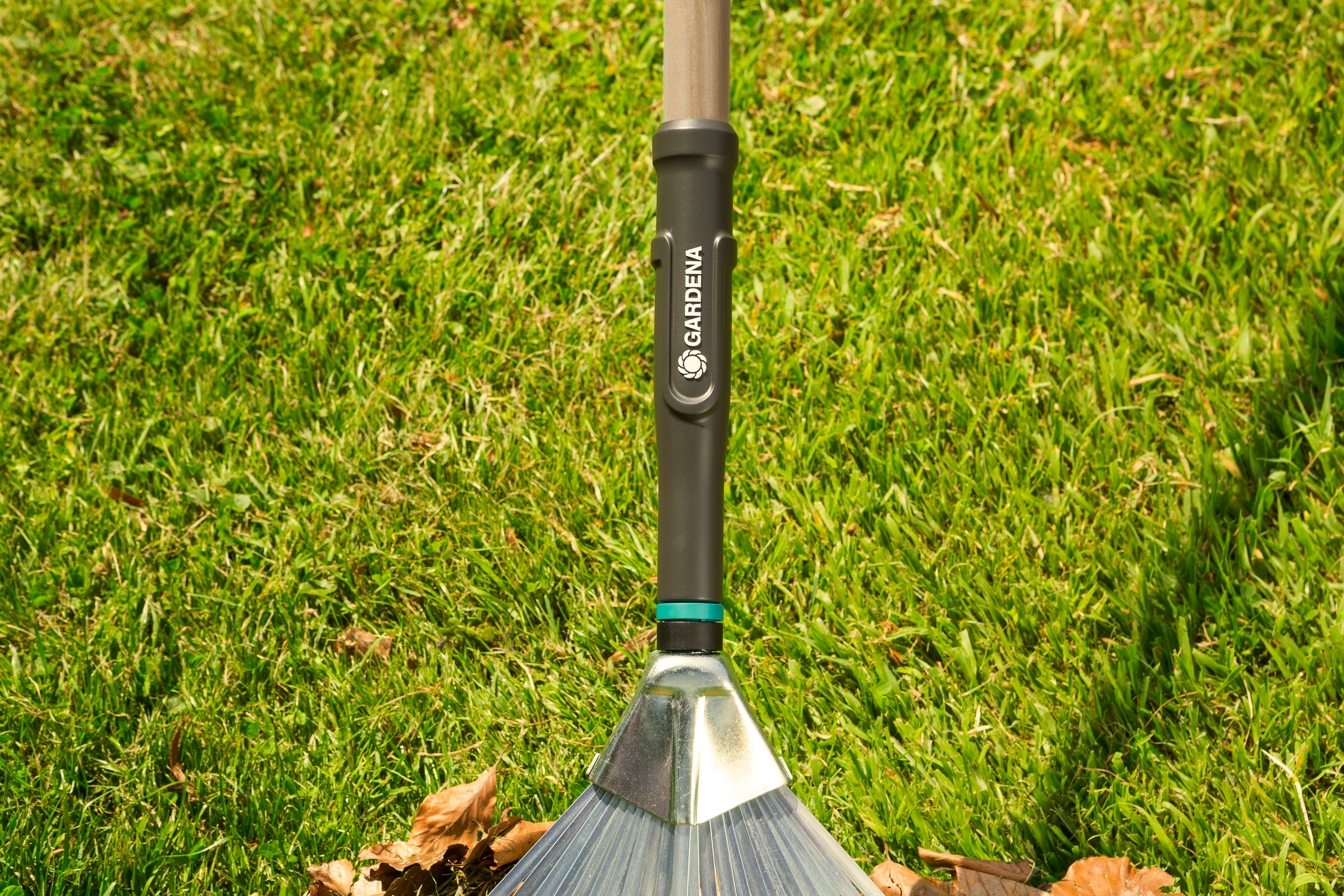 Lehtiharava s&auml;&auml;dett&auml;v&auml; PureLine, Puutarhan ty&ouml;v&auml;lineet