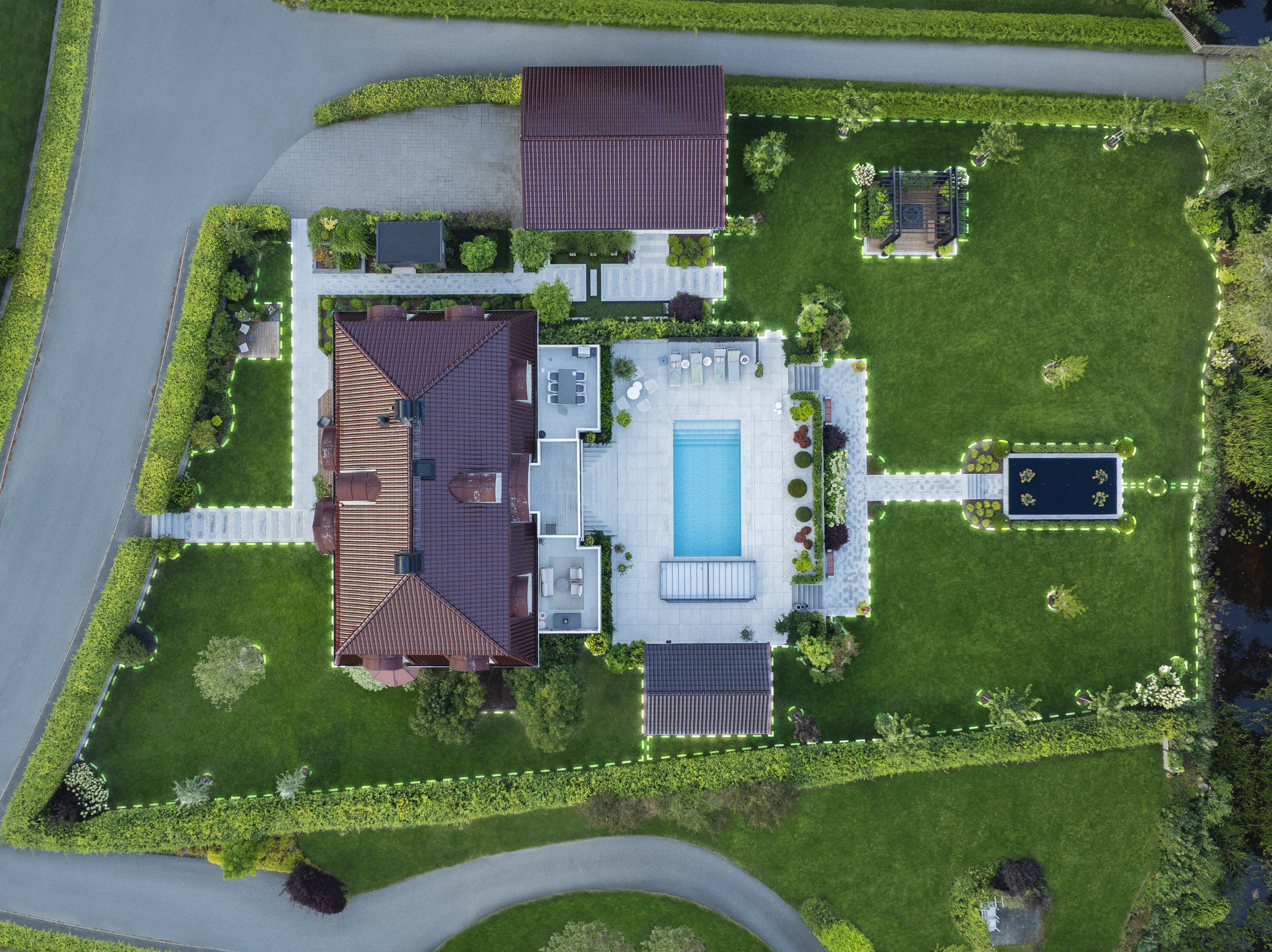 Adjustable virtual boundaries