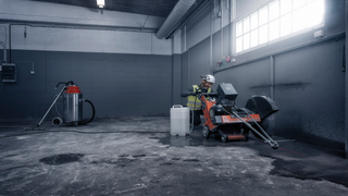 FS 600 E elektrisk gulvsag i aksjon