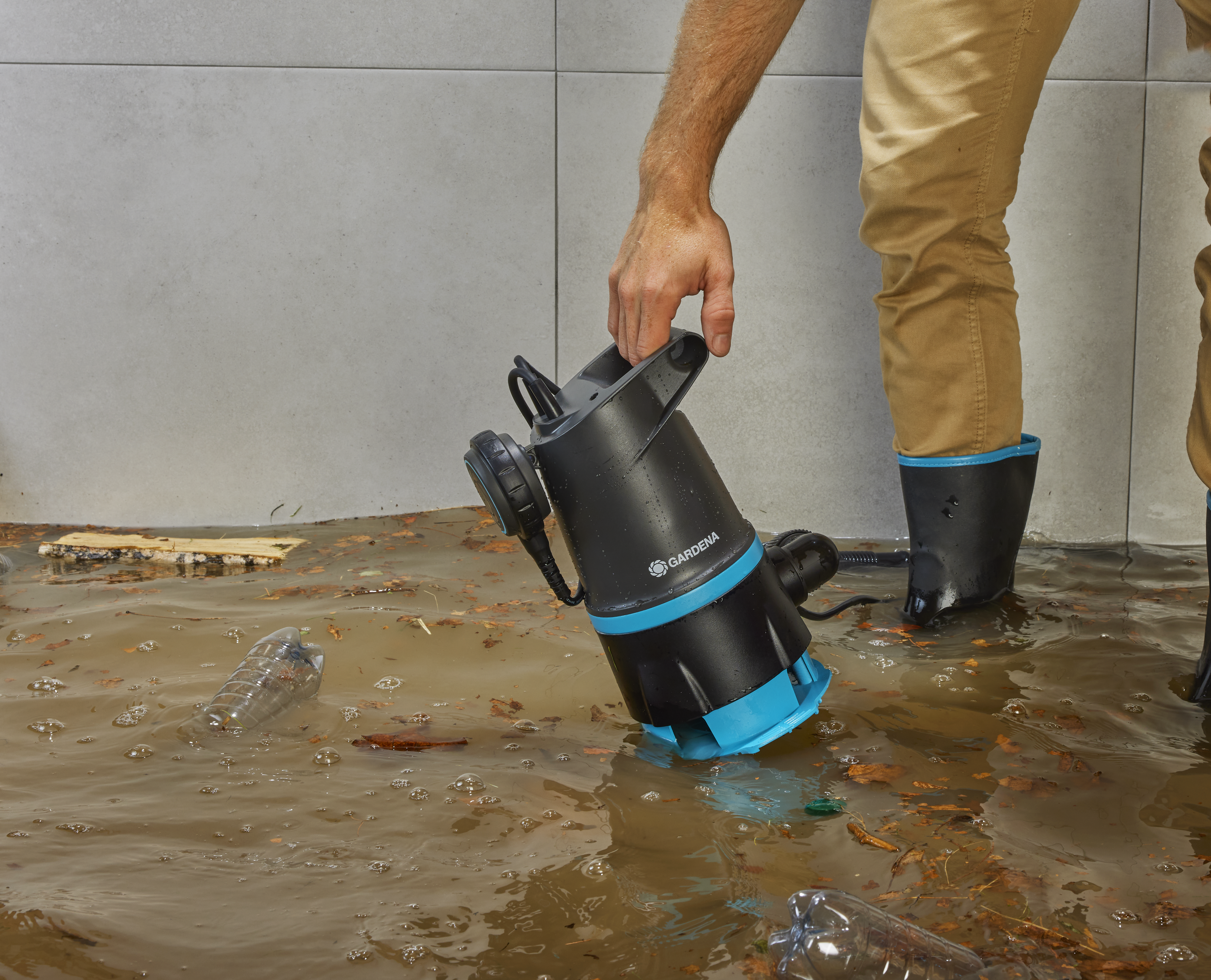 2in1 panardinamas &scaron;varaus/ne&scaron;varaus vandens siurblys 20000 BASIC, 20.000 l/h, su plūdiniu jungikliu