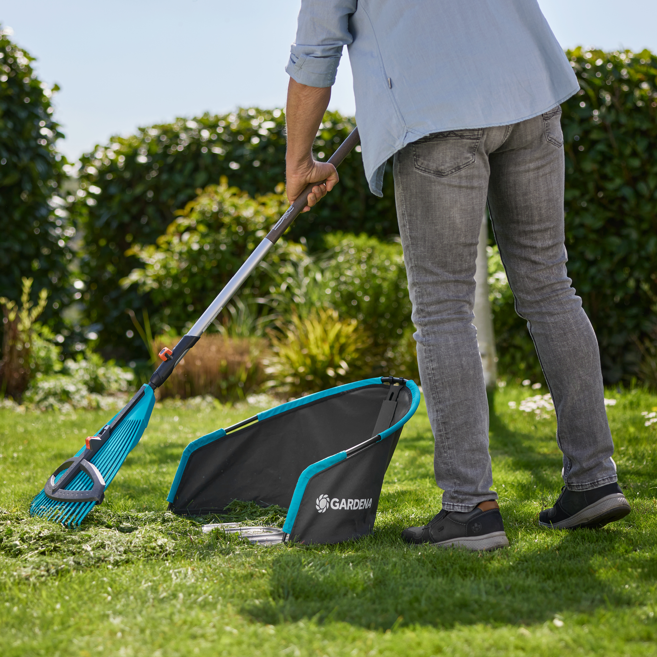 Cestello raccoglierba, Rasaprato a mano elicoidale