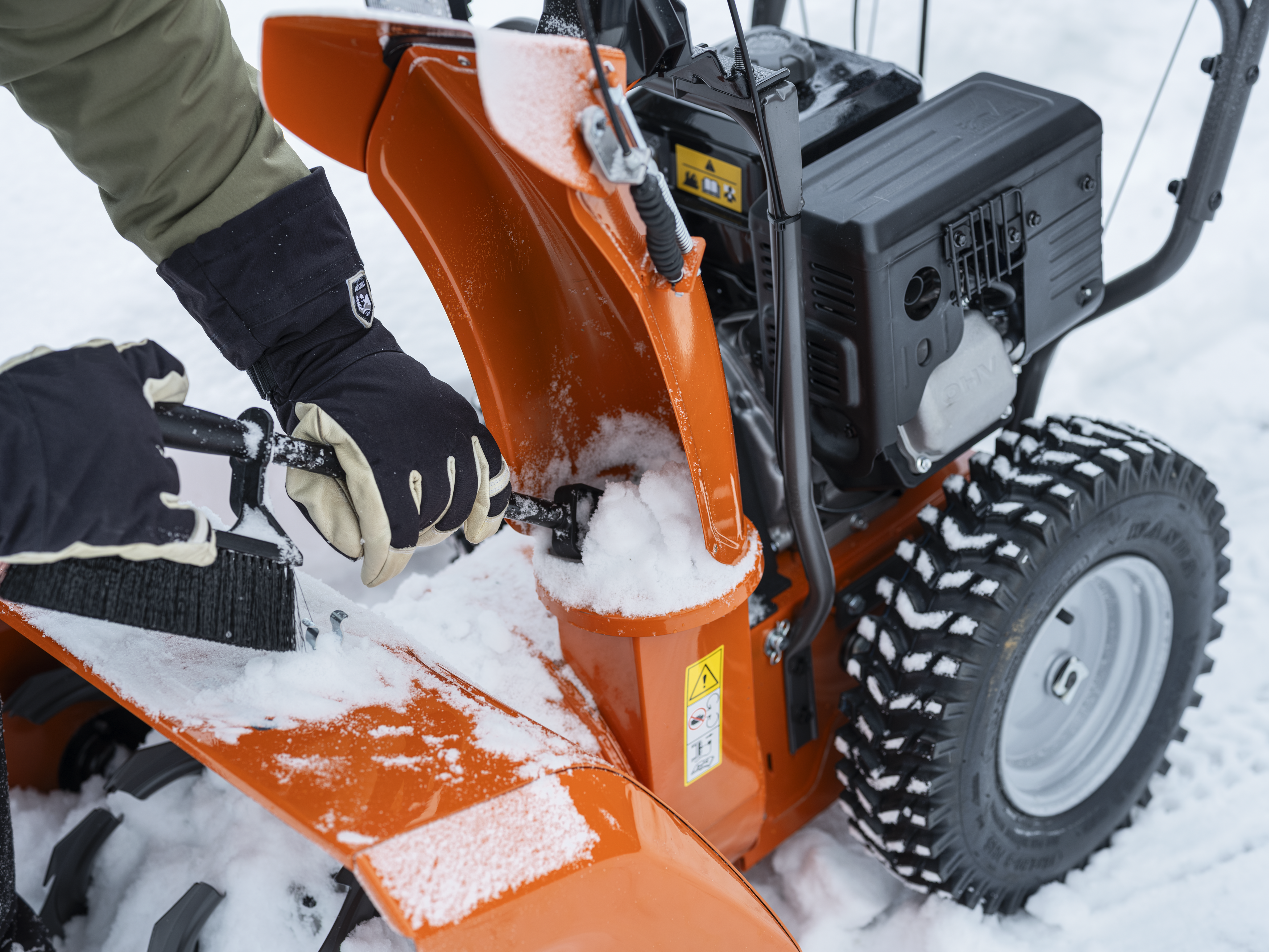 Tyč na čistenie upchatého vyhadzovacieho otvoru