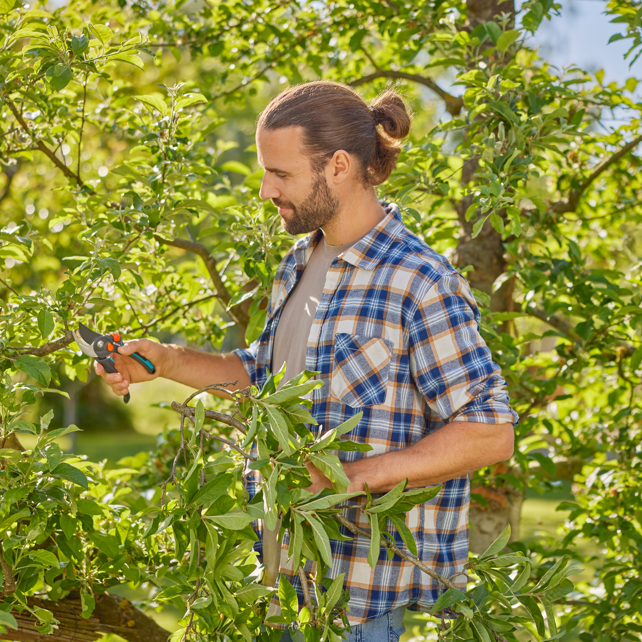 Zahradn&iacute; nůžky PremiumCut Pro​ Flex, dvoubřit&eacute;, zelen&eacute; dřevo, průměr stř&iacute;han&eacute; větve do 24 mm