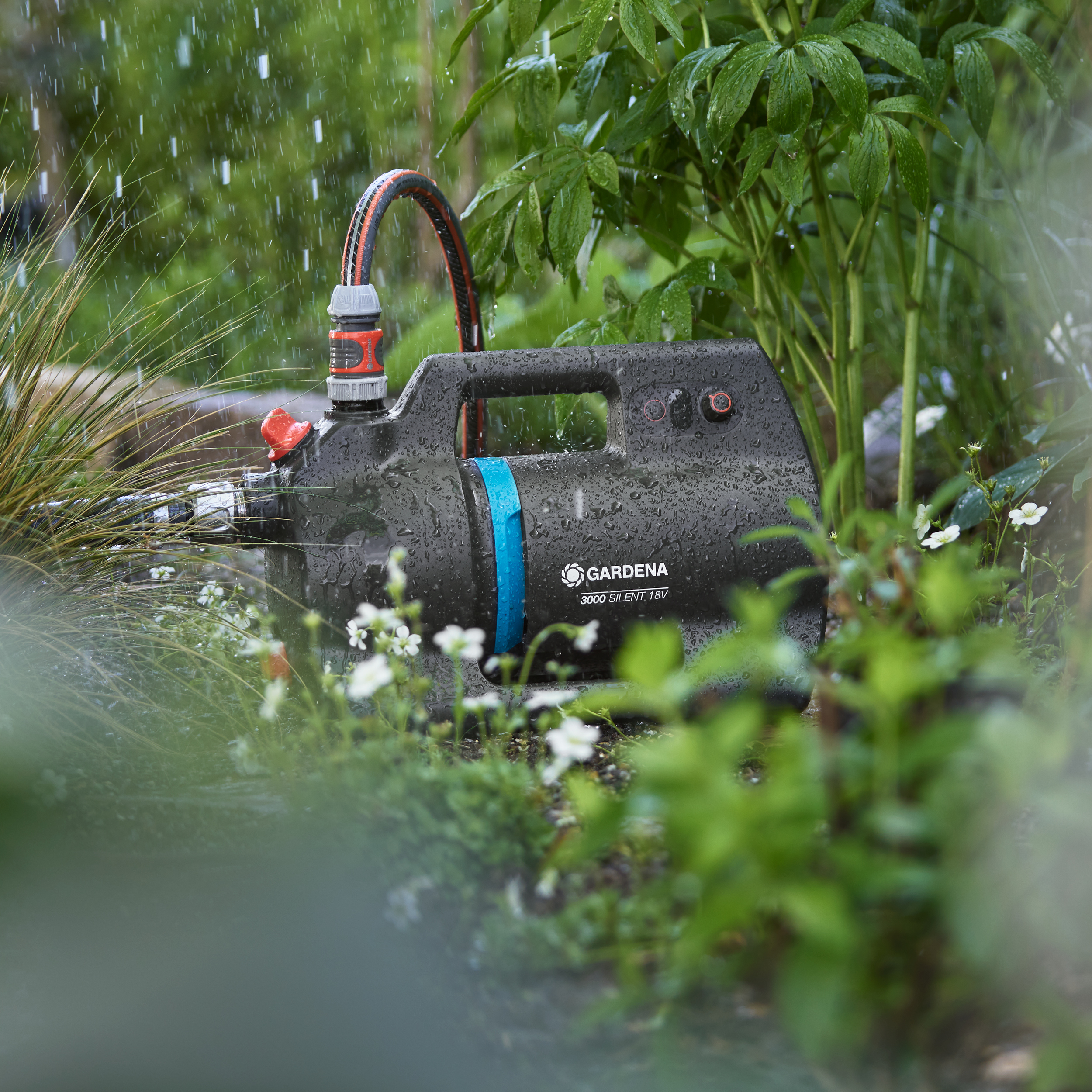 Pompa da Giardino a Batteria 3000 Silent 18V P4A Set pronto all'uso, Pompe